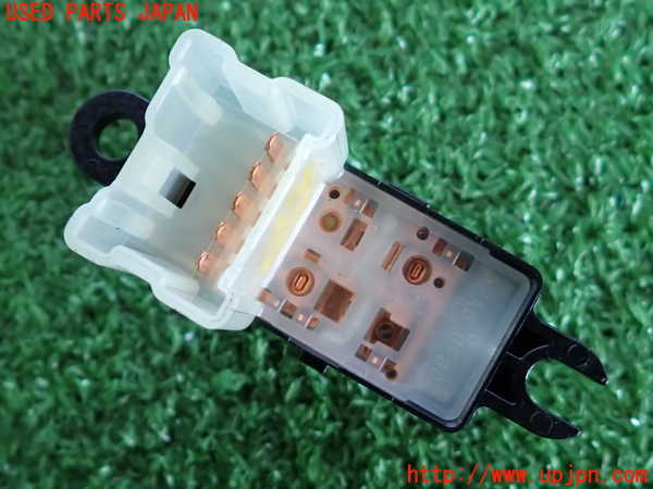 2UPJ-9237846245]ノート NISMO(E12)左前パワーウィンドウスイッチ 中古_3