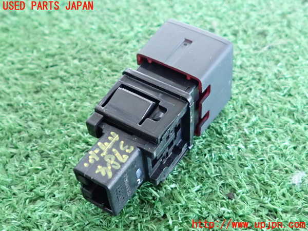 2UPJ-9237846290]ノート NISMO(E12)ハザードスイッチ 中古_2