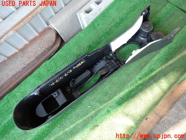 2UPJ-9237847540]ノート NISMO(E12)センターコンソール 中古_3