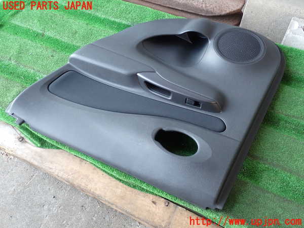 2UPJ-9237841294]ノート NISMO(E12)右後ドア内張り 中古_3