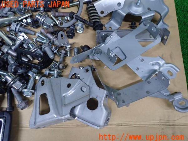 3UPJ=9237850720]レクサス IS250 バージョンL(GSE25)ネジ・ナット・ステー類 セット ジャンク_4