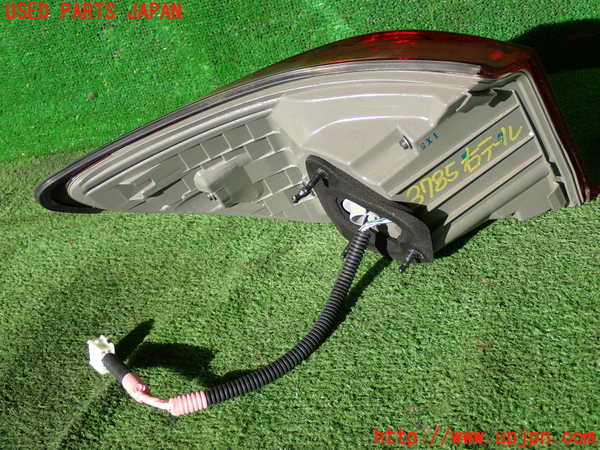 2UPJ-9237851530]レクサス・IS250(GSE25)右テールランプ 中古_2