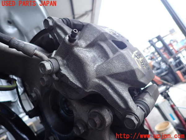 2UPJ-9237854080]レクサス・IS250(GSE25)右フロントキャリパー 中古_2