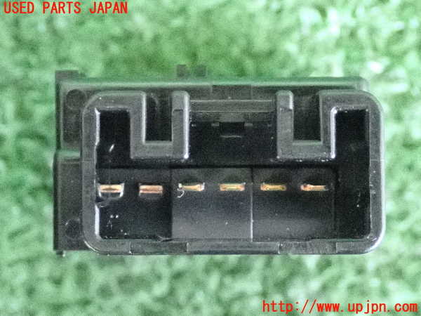 2UPJ-9237856307]レクサス・IS250(GSE25)スイッチ2(横滑り防止OFF) 中古_4