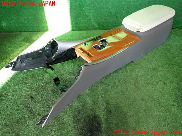 2UPJ-9237857540]レクサス・IS250(GSE25)センターコンソール 中古_2