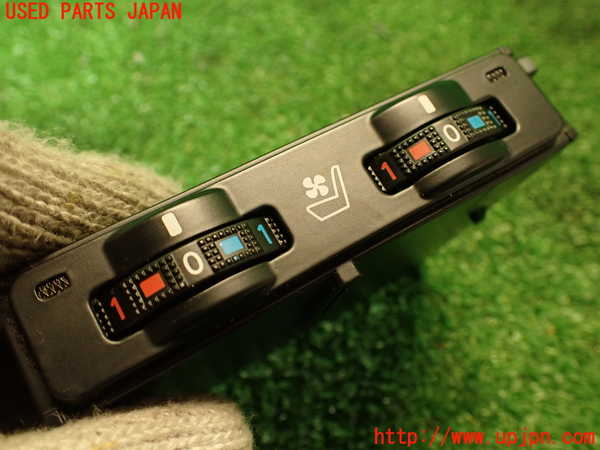 2UPJ-9237866306]レクサス・IS250(GSE20)スイッチ1(シートエアコン) 中古_2