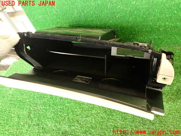 2UPJ-9237867516]レクサス・IS250(GSE20)グローブボックス1 中古_4
