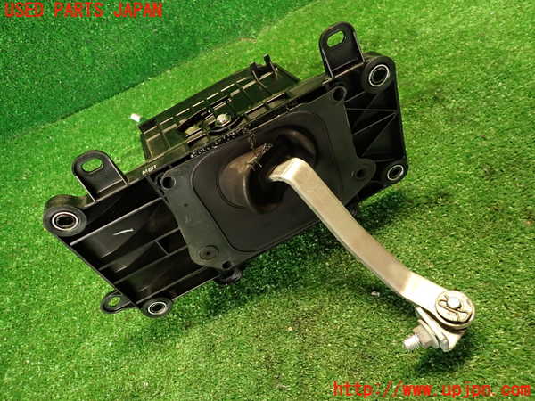 2UPJ-9237867555]レクサス・IS250(GSE20)ATシフトレバー 中古_2