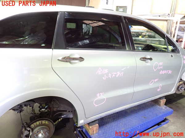 1UPJ-9237871290]ストリーム(RN8)右後ドア 中古 AGC M2L3 43R-00150_2