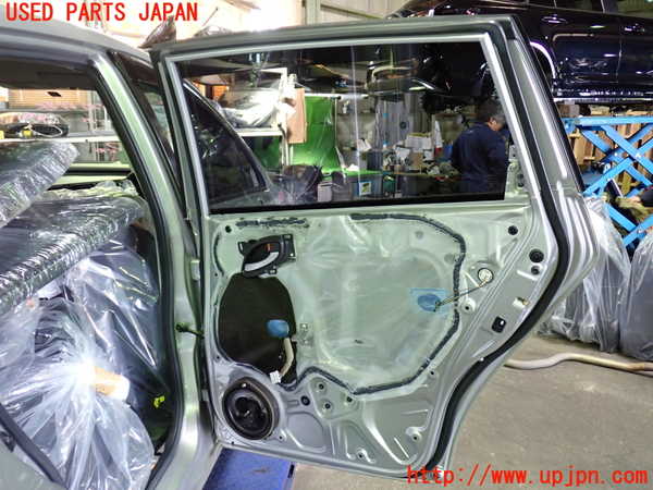 1UPJ-9237871290]ストリーム(RN8)右後ドア 中古 AGC M2L3 43R-00150_5