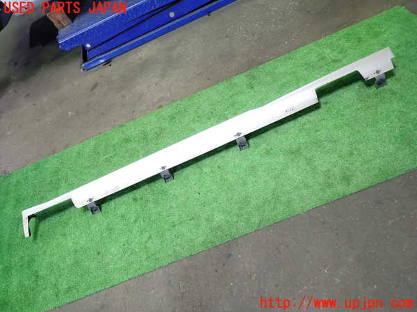 1UPJ-9237871392]ストリーム(RN8)左サイドステップ 中古_2