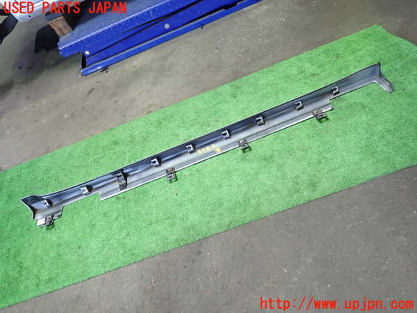 1UPJ-9237871392]ストリーム(RN8)左サイドステップ 中古_3