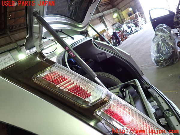 1UPJ-9237871584]ストリーム(RN8)リアゲートダンパー 中古_2