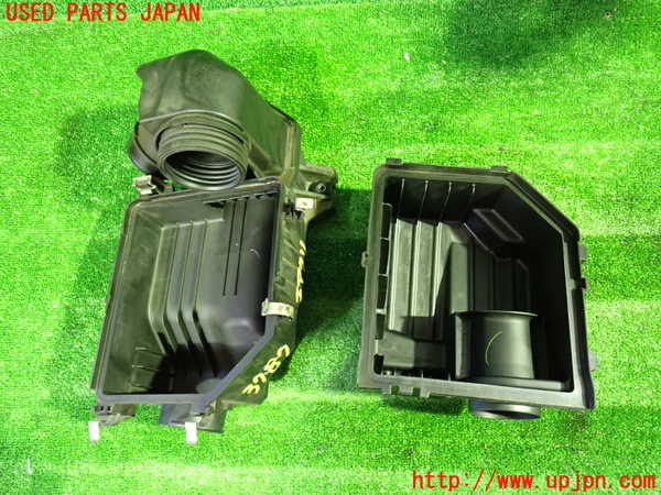 1UPJ-9237872560]ストリーム(RN8)エアクリーナーボックス 中古_3