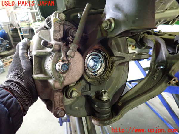 1UPJ-9237874290]ストリーム(RN8)右フロントナックルハブ 中古_2