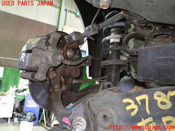 1UPJ-9237874305]ストリーム(RN8)左リアナックルハブ 中古_3