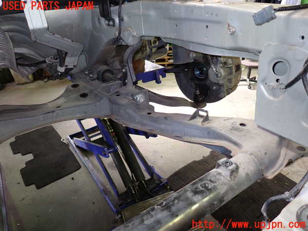 1UPJ-9237875285]ストリーム(RN8)フロントメンバー 中古_2