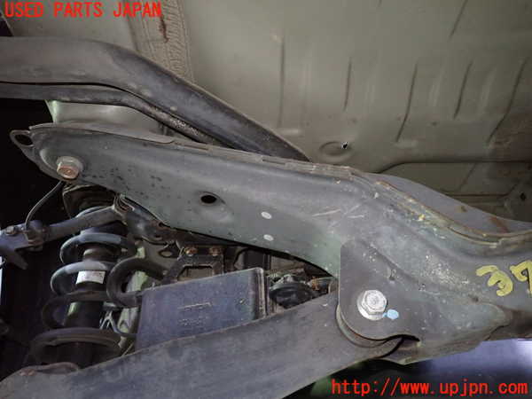 1UPJ-9237875295]ストリーム(RN8)リアメンバー 中古_4