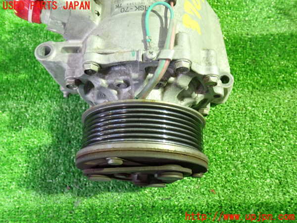 1UPJ-9237876025]ストリーム(RN8)エアコンコンプレッサー 中古_2