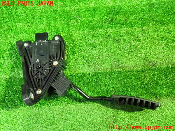 1UPJ-9237876381]ストリーム(RN8)センサー1 (アクセルペダル) 中古_3