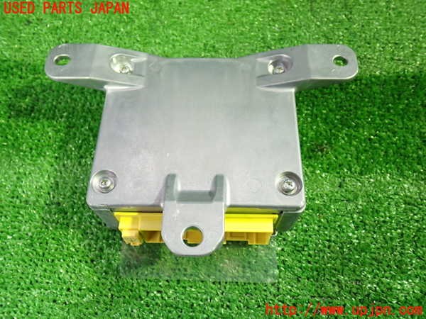 1UPJ-9237876145]ストリーム(RN8)エアバッグコンピューター 中古_2