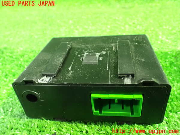 1UPJ-9237876146]ストリーム(RN8)コンピューター1 (オートライト) 中古 39850B ZG21B_2