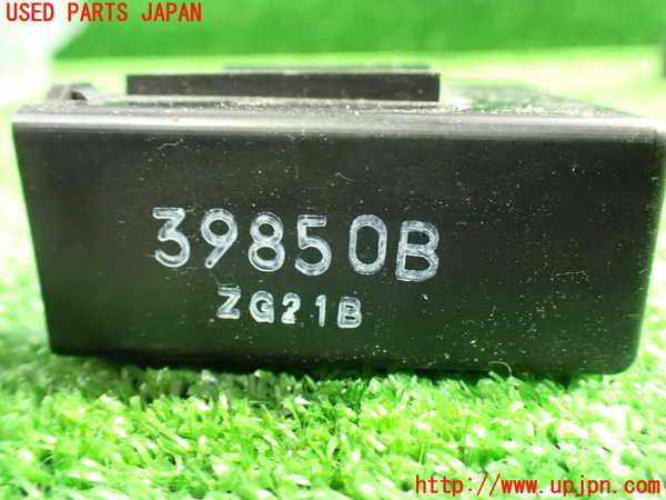 1UPJ-9237876146]ストリーム(RN8)コンピューター1 (オートライト) 中古 39850B ZG21B_3