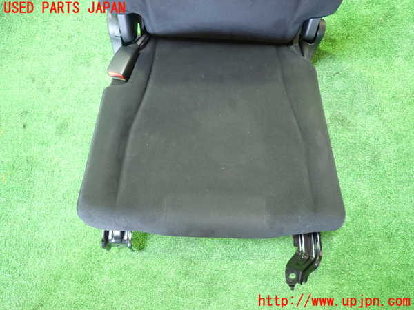 1UPJ-9237877265]ストリーム(RN8)左3列目シート 中古_3