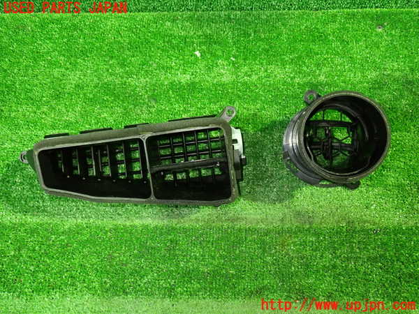 1UPJ-9237877528]ストリーム(RN8)エアコン吹き出し口3 (真中) 中古_4