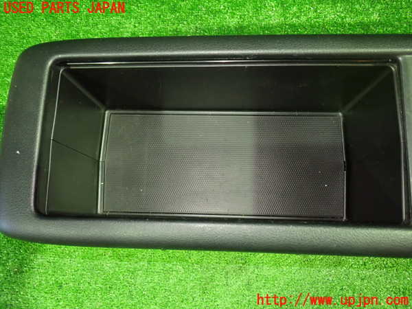 1UPJ-9237877540]ストリーム(RN8)センターコンソール 中古_3