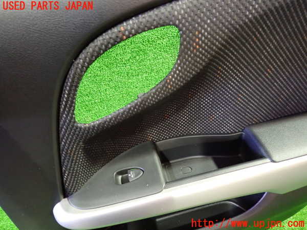 1UPJ-9237871294]ストリーム(RN8)右後ドア内張り 中古_2