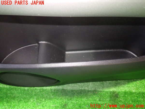 1UPJ-9237871294]ストリーム(RN8)右後ドア内張り 中古_3