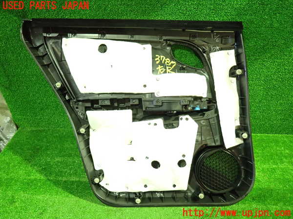 1UPJ-9237871294]ストリーム(RN8)右後ドア内張り 中古_4