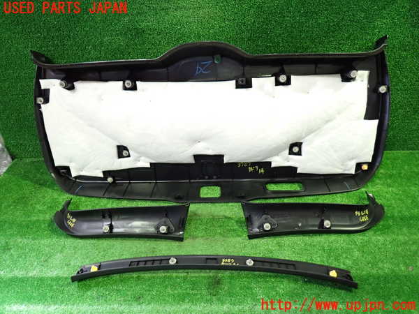 1UPJ-9237871578]ストリーム(RN8)バックドア内張り 中古_2