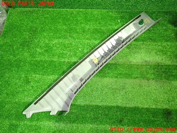 1UPJ-9237877660]ストリーム(RN8)左フロントピラートリム 中古_2