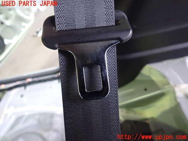 1UPJ-9237877155]ストリーム(RN8)右2列目シートベルト 中古_2
