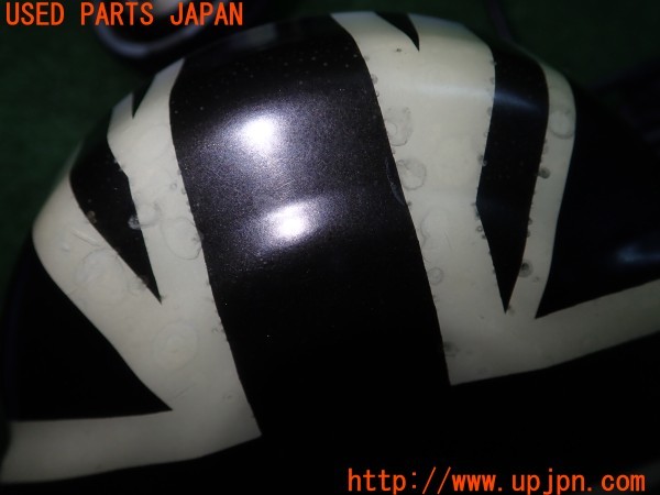 3UPJ=9237880012]BMW ミニ(MINI)ジョンクーパーワークス(XMJCW F56)純正 フューエルリッド 社外 フューエルタンクカバー付き 中古_4