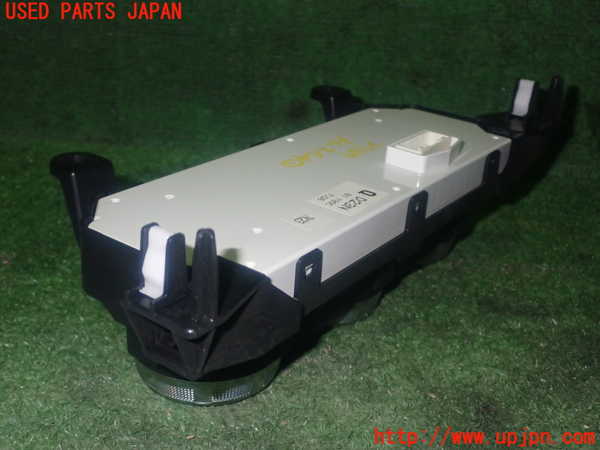 1UPJ-9237896066]CX-3(DK5AW)エアコンスイッチ1 中古_3