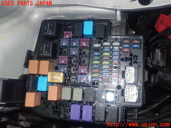 1UPJ-9237896741]CX-3(DK5AW)ヒューズボックス1 中古_2