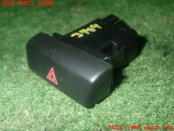 1UPJ-9237896290]CX-3(DK5AW)ハザードスイッチ 中古_2