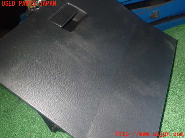 1UPJ-9237897516]CX-3(DK5AW)グローブボックス1 中古_5