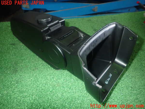 1UPJ-9237897841]CX-3(DK5AW)小物入れ1 中古_2