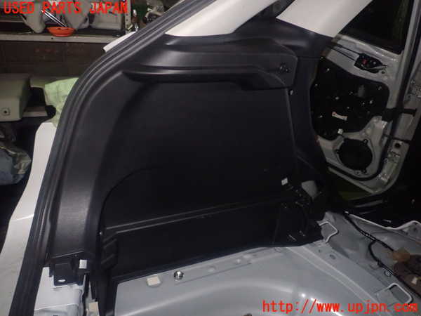 1UPJ-9237897680]CX-3(DK5AW)左リアピラートリム 中古_3
