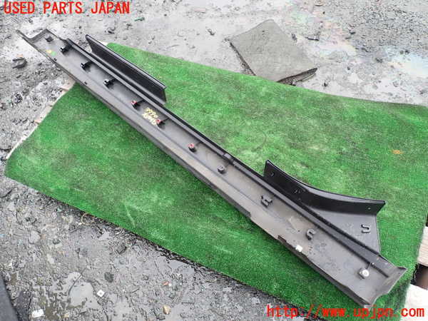 1UPJ-9237901390]BMW ミニ(MINI)クーパーD F55(XV15MW)右サイドステップ 中古_3