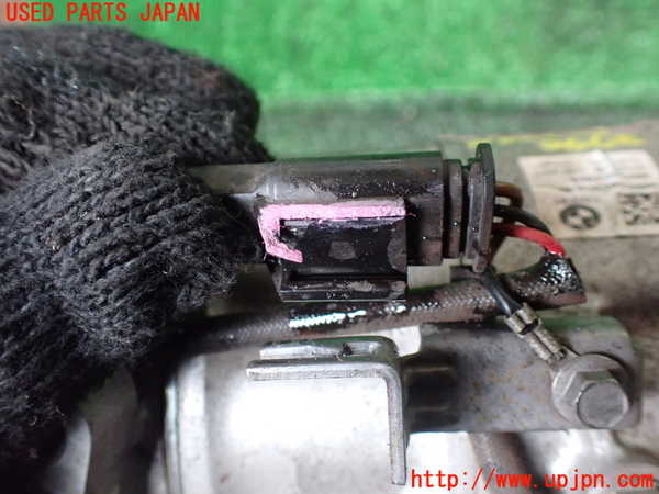 1UPJ-9237906025]BMW ミニ(MINI)クーパーD F55(XV15MW)エアコンコンプレッサー 中古_4