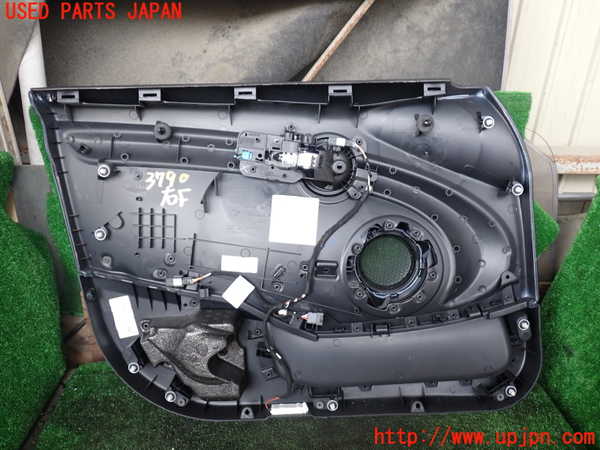 1UPJ-9237901234]BMW ミニ(MINI)クーパーD F55(XV15MW)右前ドア内張り 中古_4