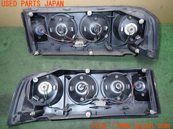3UPJ=9237920547]サバンナ RX-7 カブリオレ(FC3C)後期 純正 KOITO 220-61295 テールランプ 中古_5