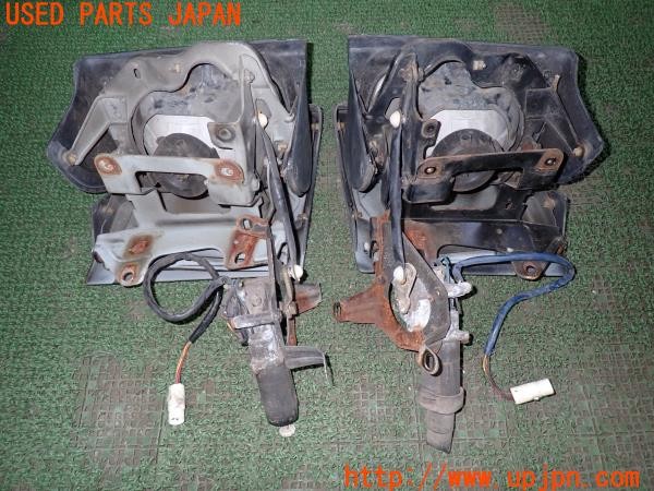 3UPJ=9237920561]サバンナ RX-7 カブリオレ(FC3C)後期 純正 リトラクタブルヘッドライト RAYBRIG レイブリッグ 中古_5