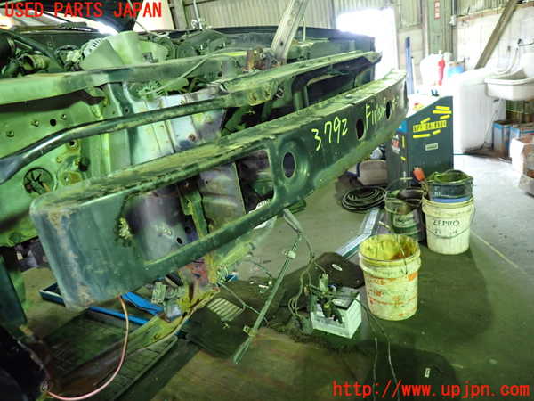 1UPJ-9237921014]サバンナ RX-7 カブリオレ(FC3C)フロントバンパーホースメント 中古_2