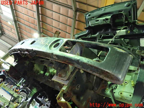 1UPJ-9237921014]サバンナ RX-7 カブリオレ(FC3C)フロントバンパーホースメント 中古_3